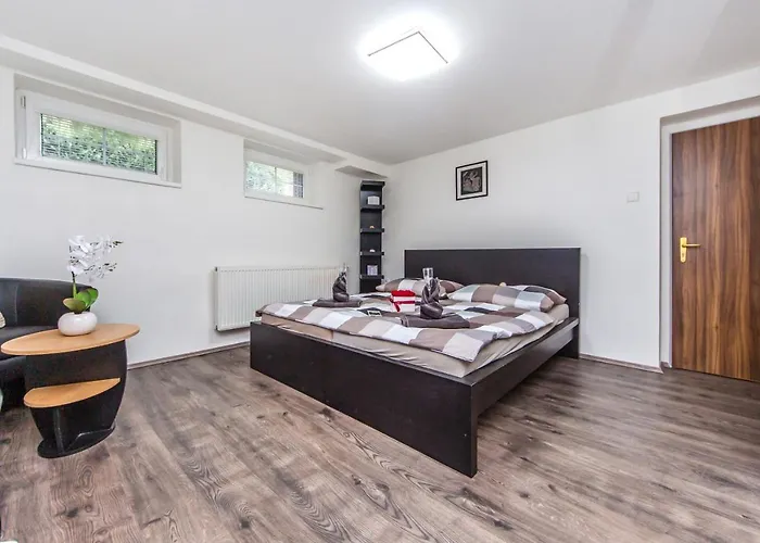 Milada بيت ريفي *